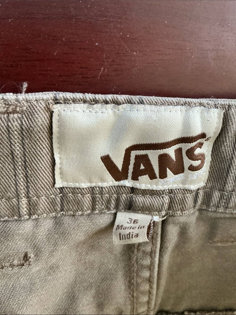 Vans Men’s Tan Pinstripe shorts - Picture 4 of 7